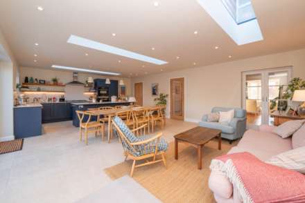 Hillside Avenue, Canterbury, Image 7