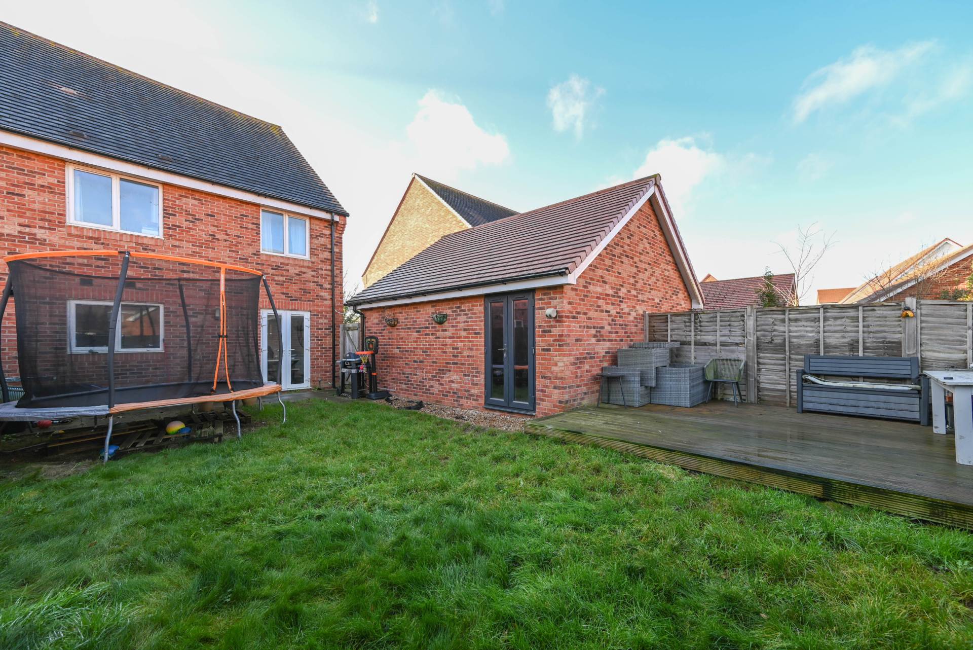 Wales Crescent, Canterbury, Image 15