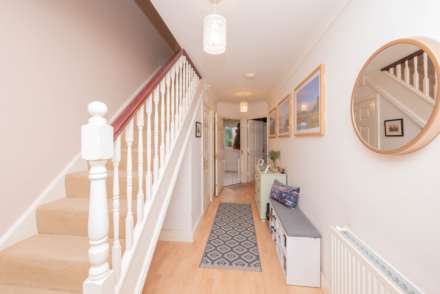 Gardeners Place, Chartham, Image 4