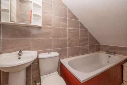 Laurel Way, Chartham, Image 13