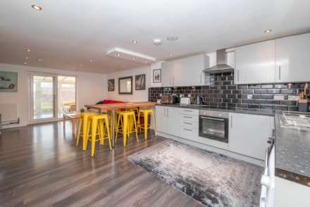 Laurel Way, Chartham, Image 2