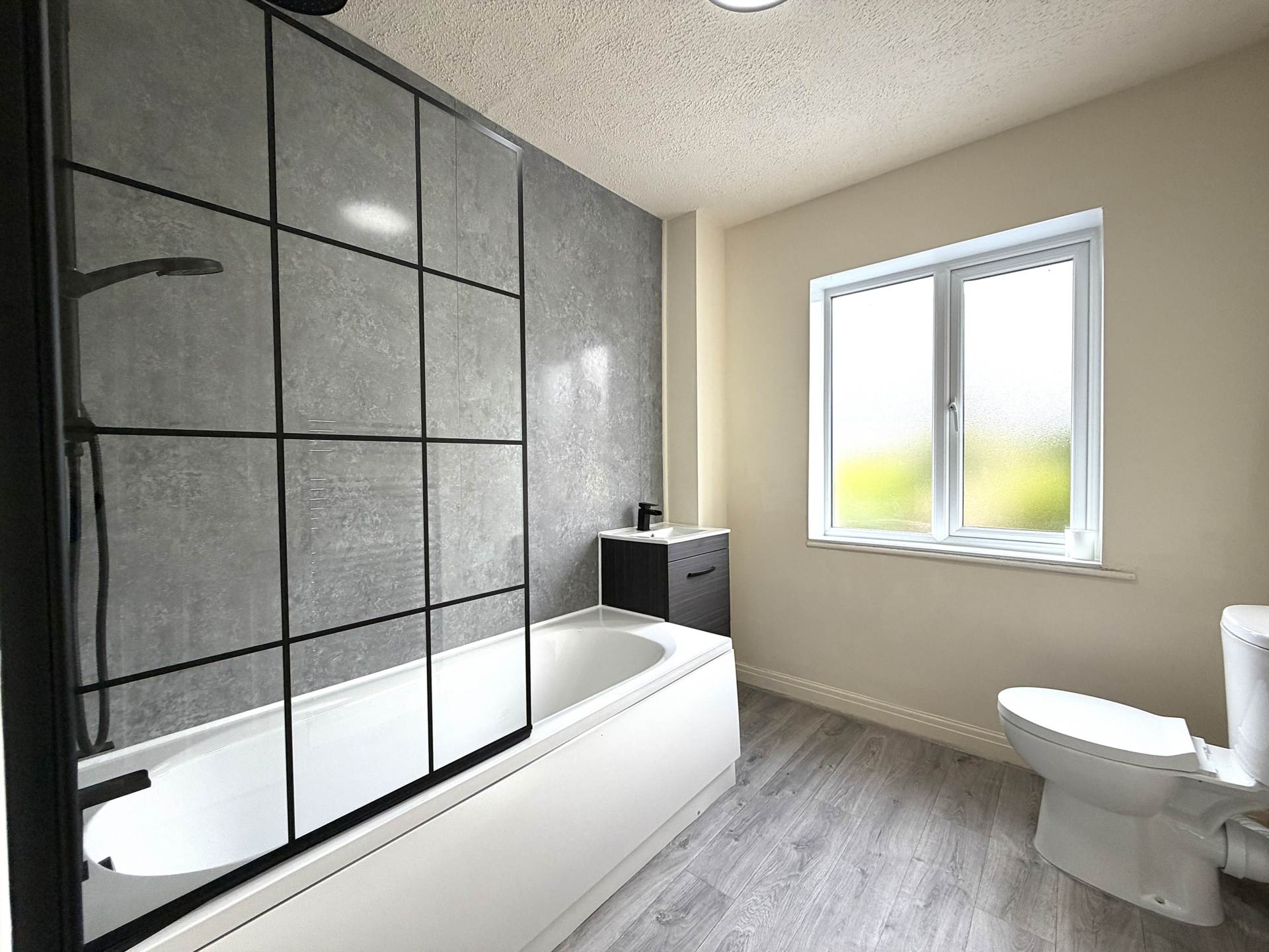 Rough Common Road, Canterbury, Image 1