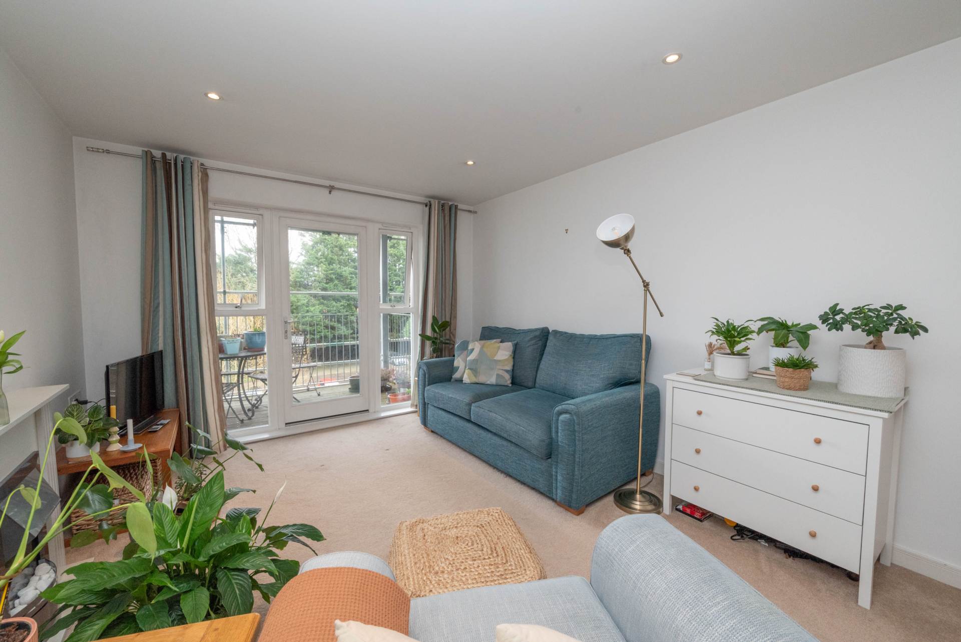 Westwood Drive, Canterbury, Image 2