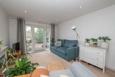 Westwood Drive, Canterbury, Image 2