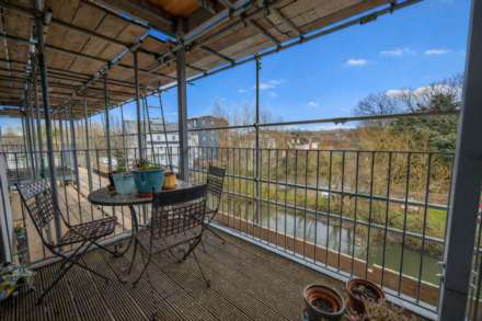 Westwood Drive, Canterbury, Image 4