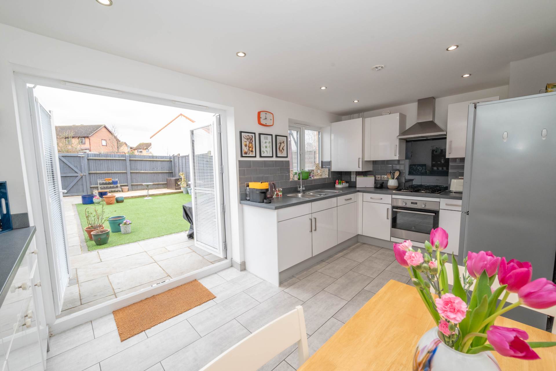 Central Boulevard, Aylesham, Image 2