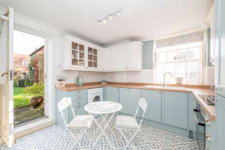 The Green, Chartham, Image 4