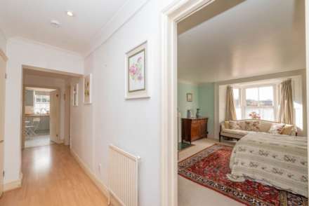 The Green, Chartham, Image 5