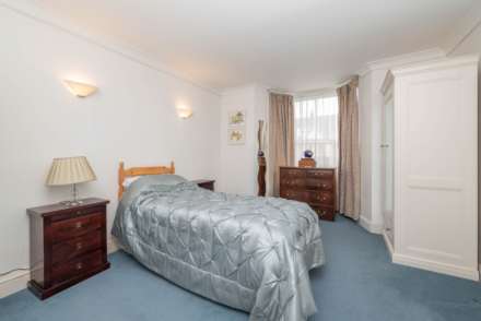 The Green, Chartham, Image 7