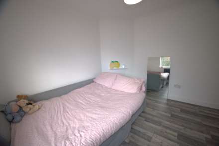 Mandeville Road, Canterbury, Image 10