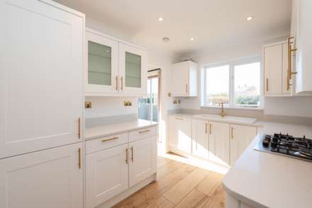 Bobbin Lodge Hill, Chartham, Image 4