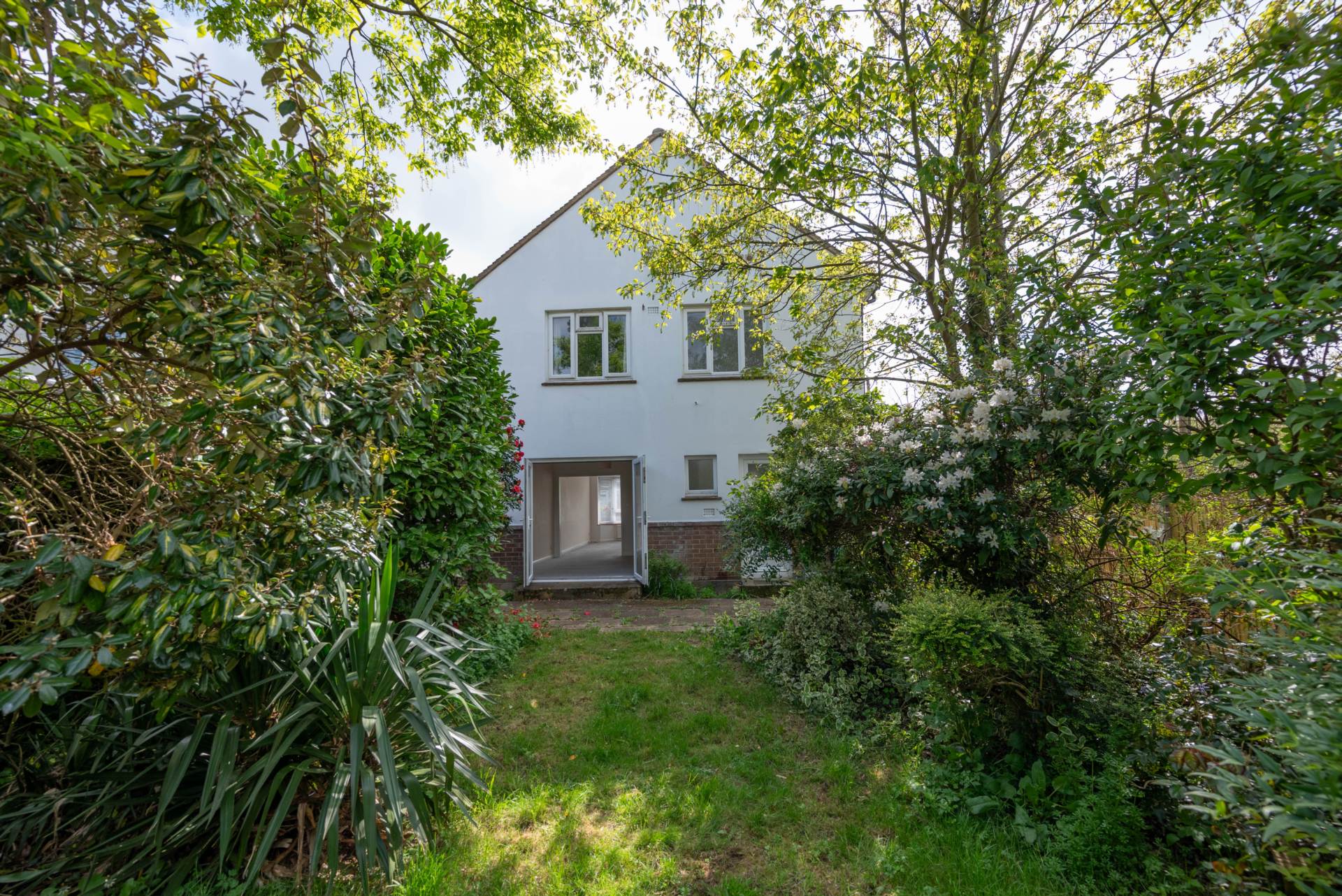 Garden Close, Rough Common, Image 14