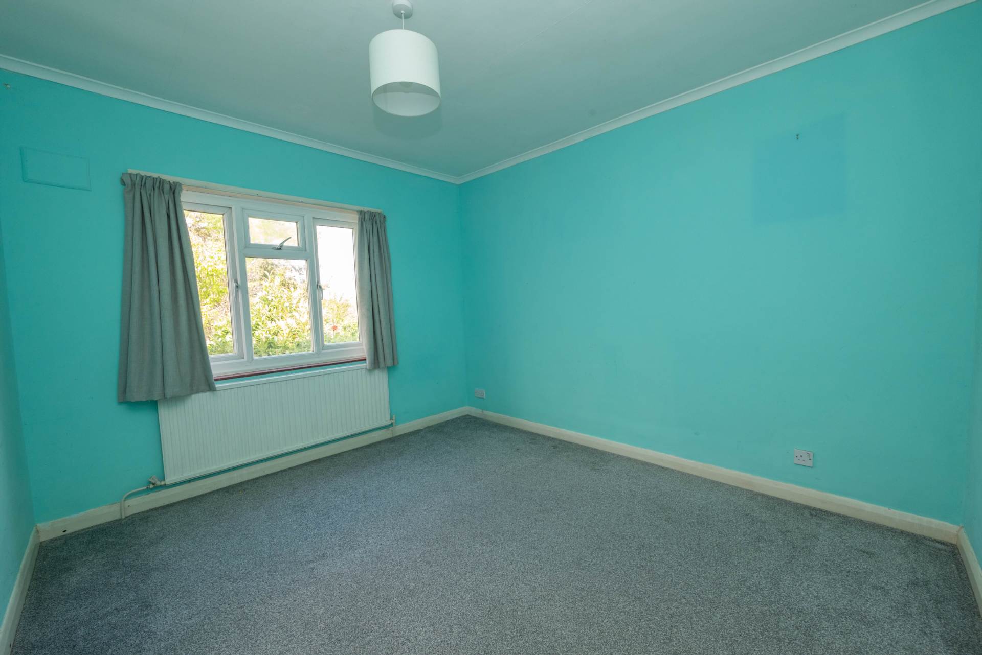 Garden Close, Rough Common, Image 9