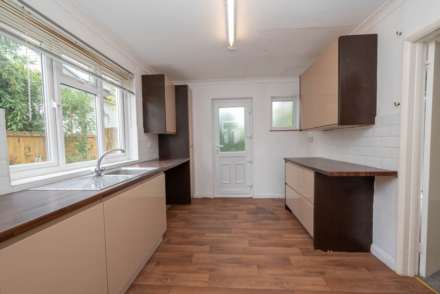 Garden Close, Rough Common, Image 5