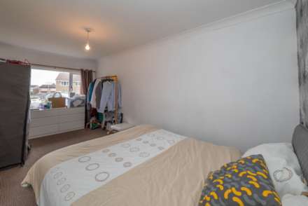 Manor Close, Canterbury, Image 10