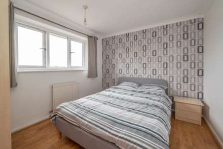 Manor Close, Canterbury, Image 12