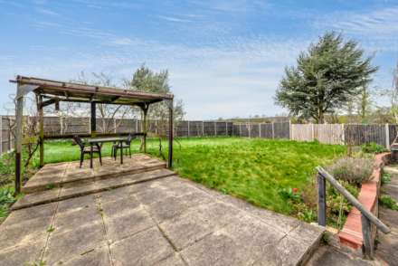 Manor Close, Canterbury, Image 15