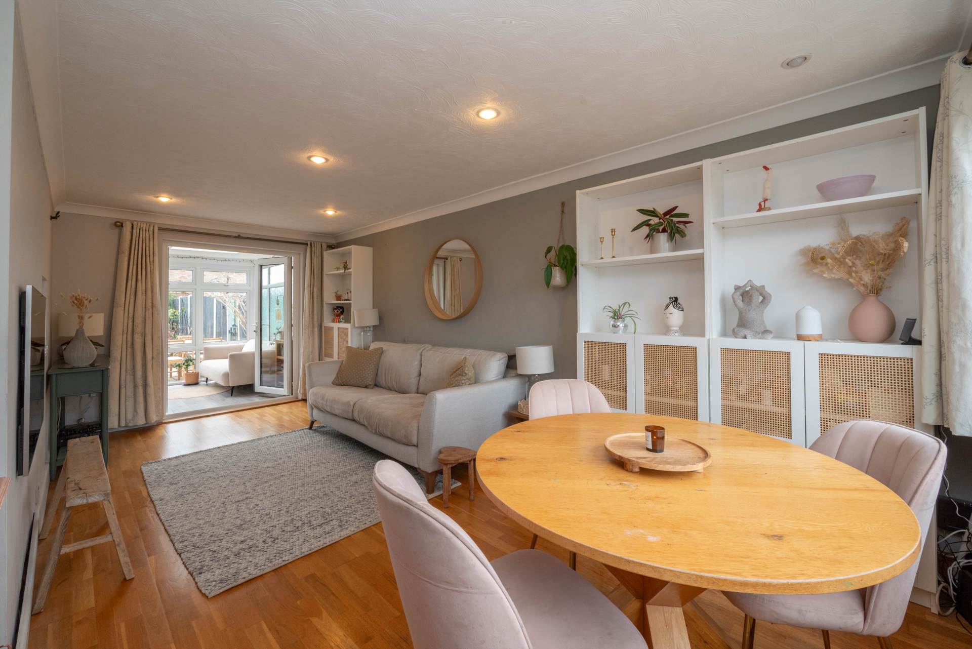 Vale View Road, Aylesham, Image 2