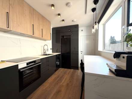 Property For Rent York Road, Canterbury