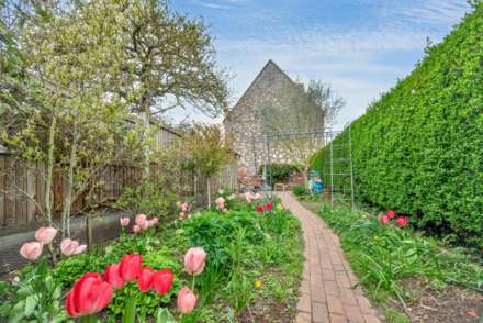 Tudor Road, Canterbury, Image 2