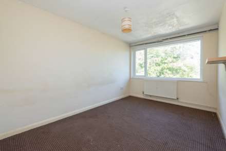 Kemsing Gardens, Canterbury, Image 4