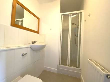 Meadow Court, Canterbury, Image 8
