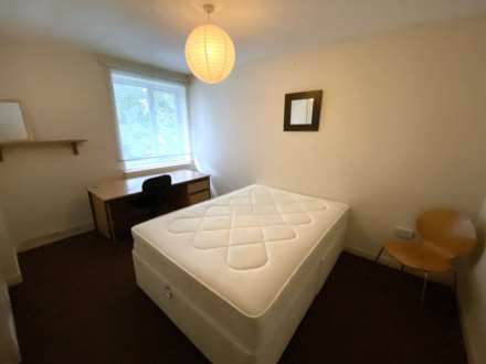 Kemsing Gardens, Canterbury, Image 3