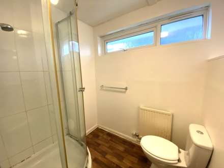 Kemsing Gardens, Canterbury, Image 6