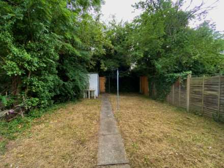 Kemsing Gardens, Canterbury, Image 9