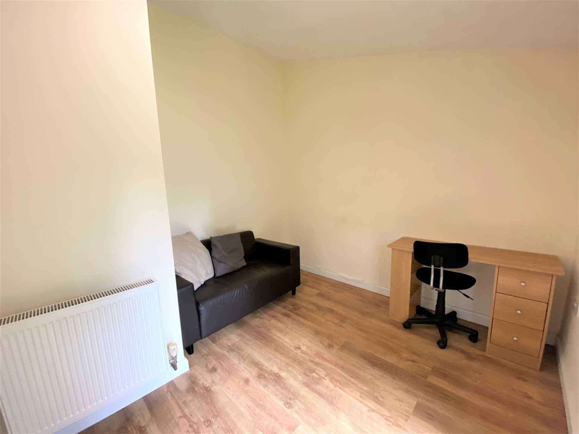 Ulcombe Gardens, Canterbury, Image 6