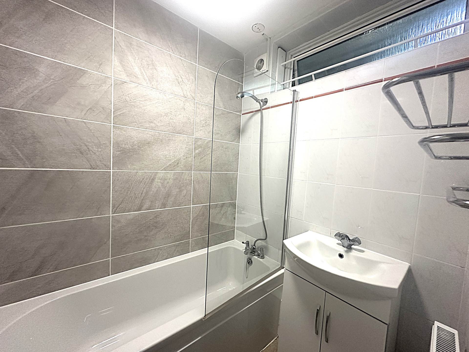 Ulcombe Gardens, Canterbury, Image 7