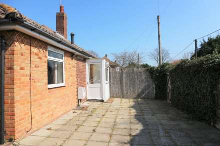 Firtree Close, Rough Common, Image 11