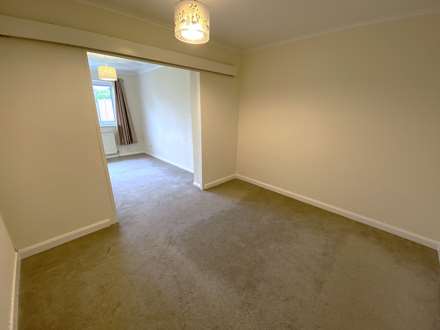 Firtree Close, Rough Common, Image 7