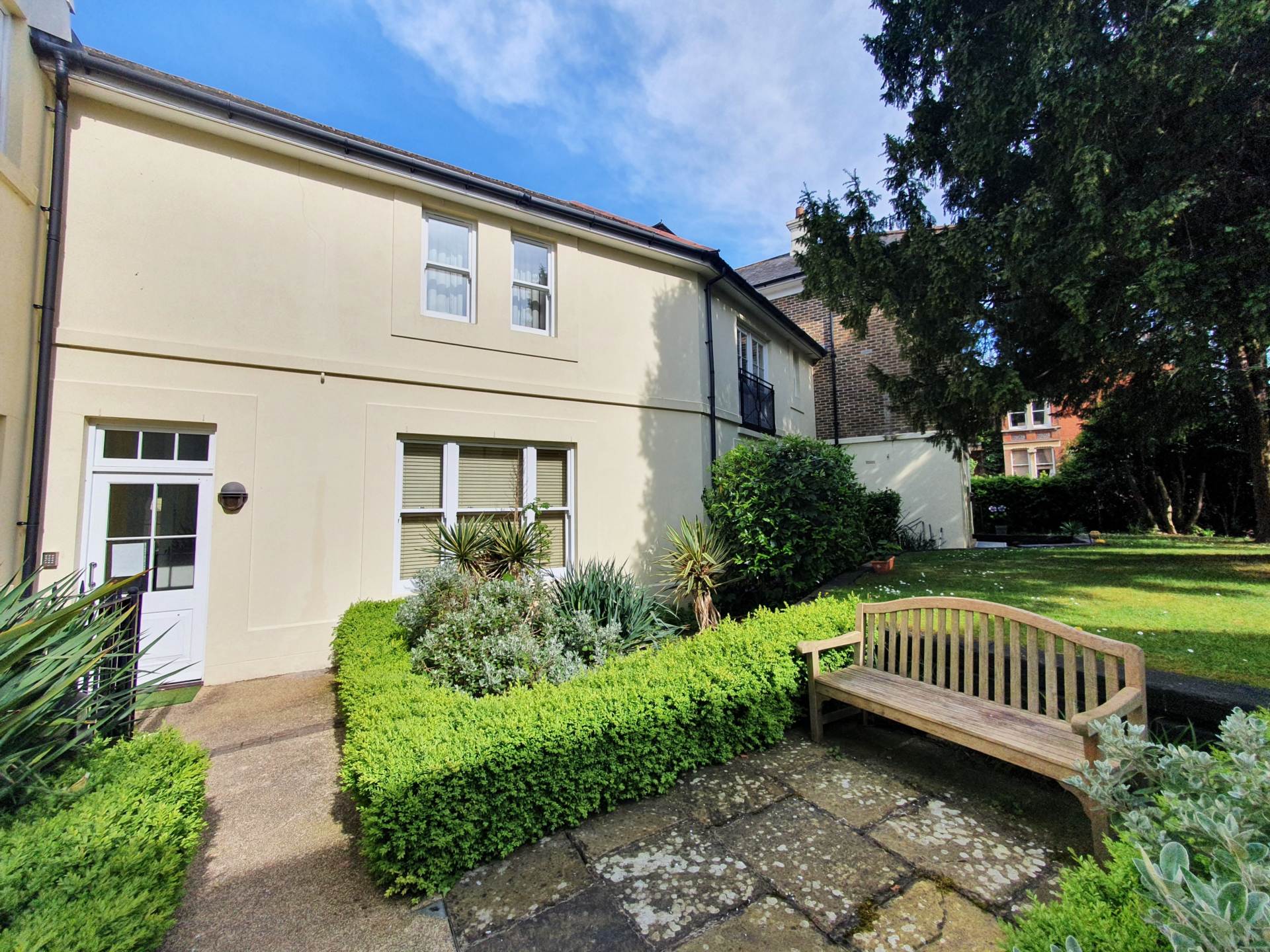 The Pines, Canterbury, Image 16