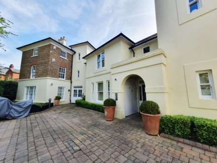 The Pines, Canterbury, Image 1