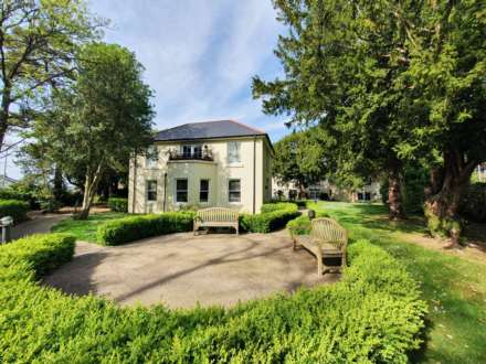 The Pines, Canterbury, Image 13