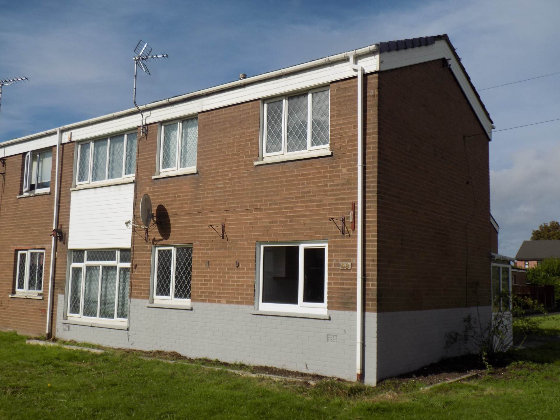 Riverside Park, Queensferry, CH5 2JT., Image 1