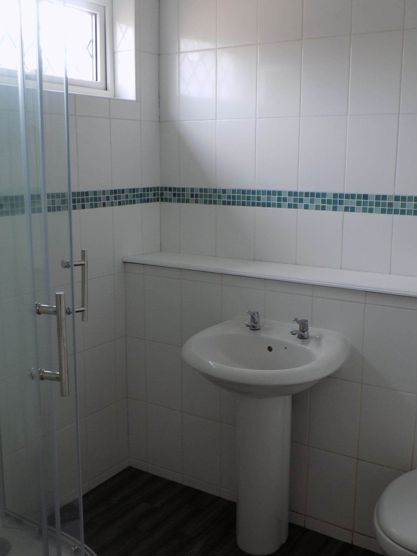 Riverside Park, Queensferry, CH5 2JT., Image 8