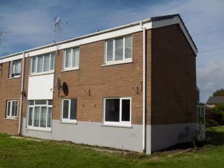 3 Bedroom Semi-Detached, Riverside Park, Queensferry, CH5 2JT.