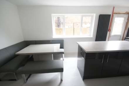 £100.00 Special Cashback Offer!  Old Southend Road, Southend On Sea, Image 6