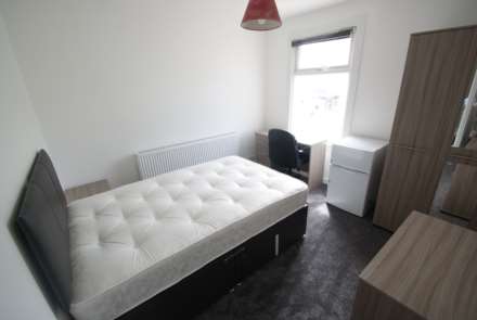 Property For Rent Old Southend Road, Southend On Sea