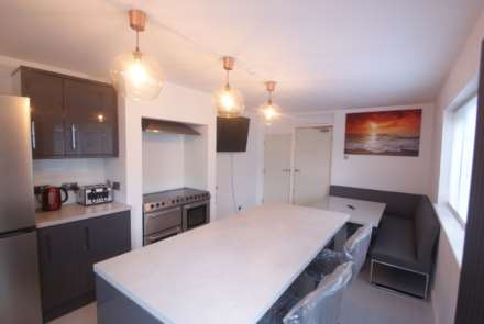 Old Southend Road, Southend On Sea, Image 7
