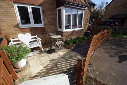 ONE BEDROOM HOUSE - Caversham Avenue, Image 3