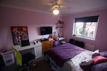 ONE BEDROOM HOUSE - Caversham Avenue, Image 5