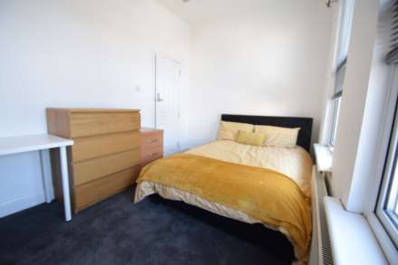 😀STUDENTS😀 ALL 5 ROOMS AVAILABLE!  STUDENT HOUSE SHARE Room 5 - Salisbury Avenue, Westcliff On Sea