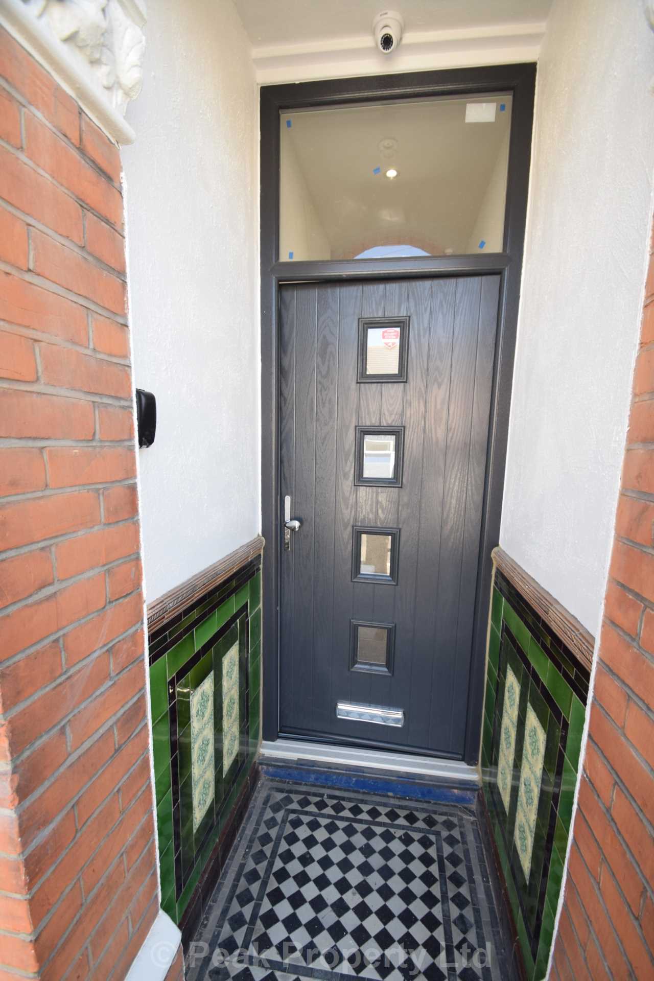 ROOM 6  -  West Road, Westcliff On Sea, Image 15