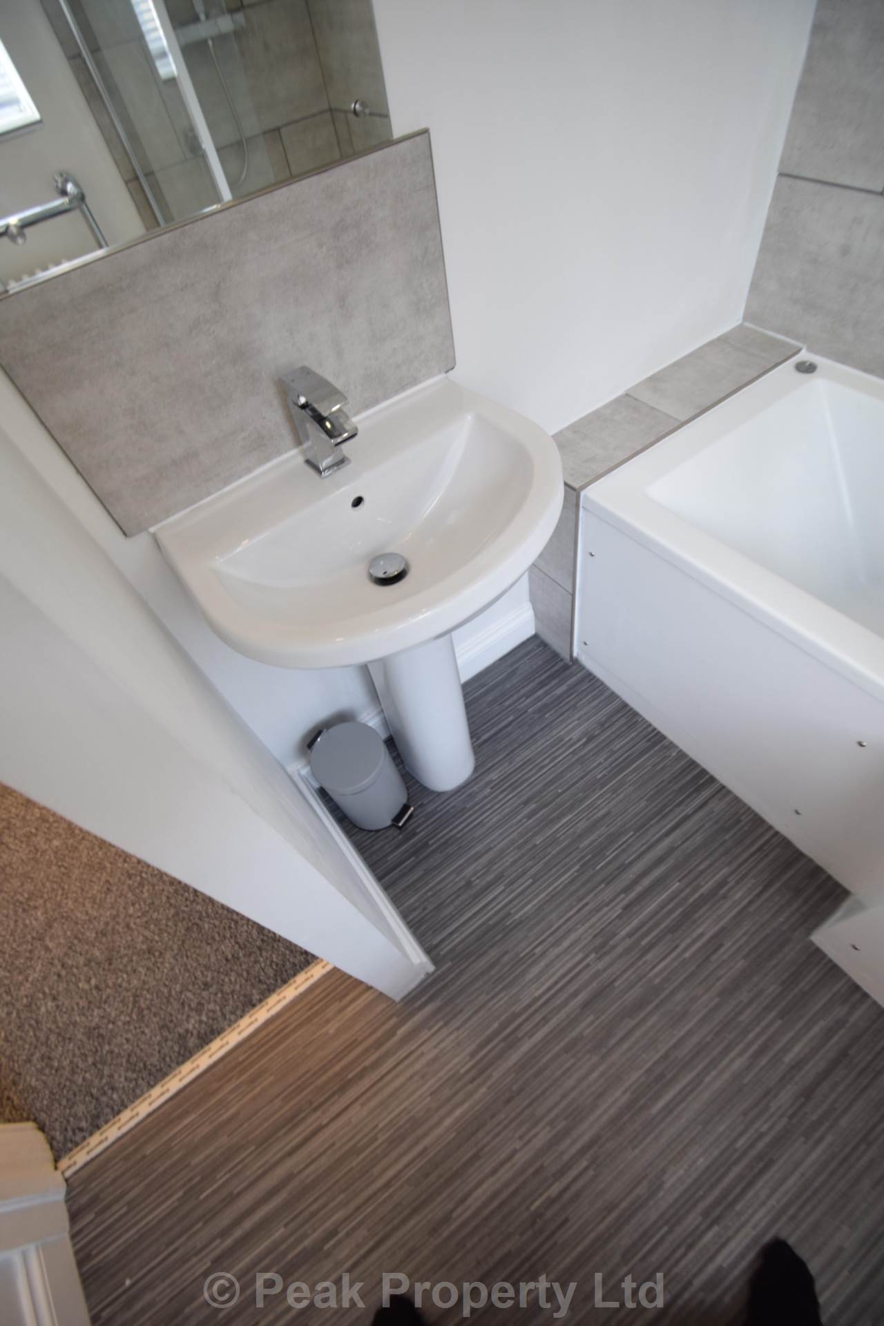 Room 4 - Westborough Road, Westcliff On Sea, Image 11