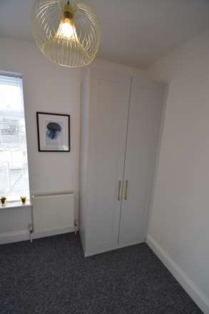 Room 4 - Westborough Road, Westcliff On Sea, Image 3