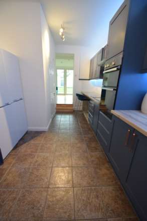 Room 4 - Westborough Road, Westcliff On Sea, Image 6