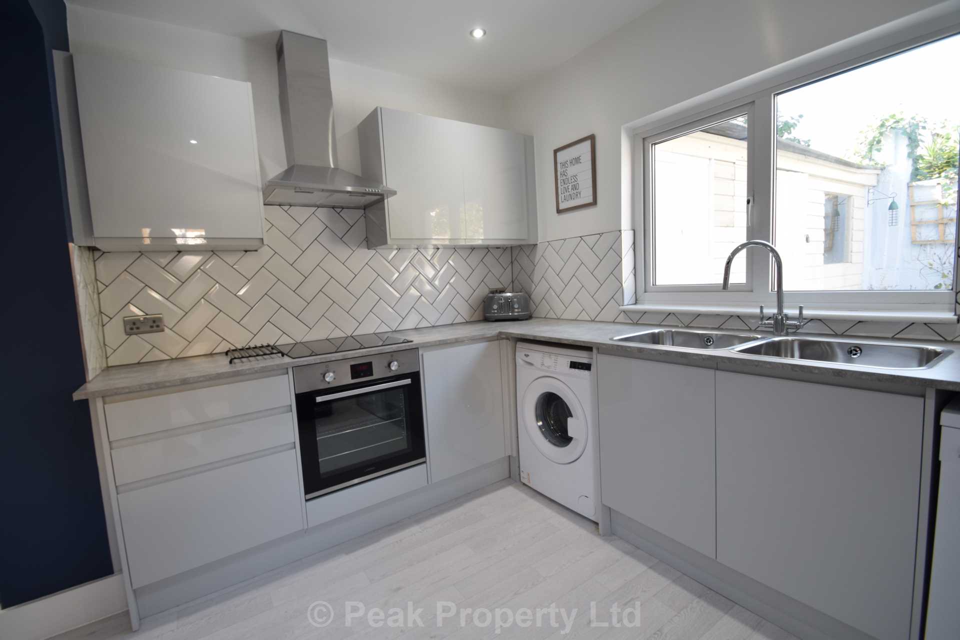 EN-SUITE AVAILABLE FROM 10TH MARCH- BALMORAL ROAD - ROOM 4, Image 5